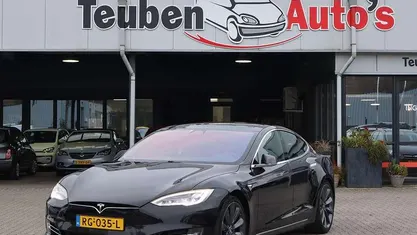 Zwart Occasion 2017 Tesla Model S Hatchback | € 23.985 (Goede deal)