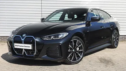 Gebruikt 2023 BMW i4 M Sport Sedan | € 45.950 (Eerlijke prijs)