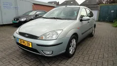 Groen Gebruikt 2004 Ford Focus Futura Hatchback | € 1.650 (Eerlijke prijs)