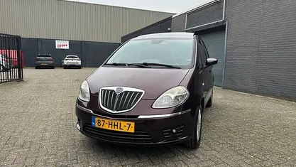 Occasion 2008 Lancia Musa MPV | € 1.799 (Goede deal)