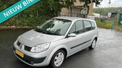 Grijs, metallic lak Gebruikt 2005 Renault Grand Scénic II Expression MPV | € 1.999 (Eerlijke prijs)