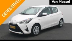 Wit Gebruikt 2020 Toyota Yaris Hybrid Active Hatchback | € 15.940 (Goede deal)