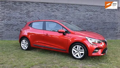 Gebruikt 2022 Renault Clio V Zen Hatchback | € 11.940 (Eerlijke prijs)