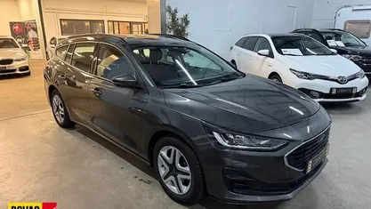 Grijs Occasion 2022 Ford Focus Stationwagen | € 15.900 (Super prijs)