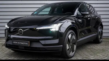 Zwart Gebruikt 2024 Volvo EX30 Plus SUV | € 34.995 (Eerlijke prijs)