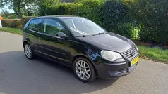 Zwart Gebruikt 2005 VW Polo Hatchback | € 2.950 (Eerlijke prijs)