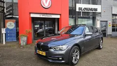 Grijs Gebruikt 2017 BMW 330e iPerformance Sedan | € 23.690 (Eerlijke prijs)