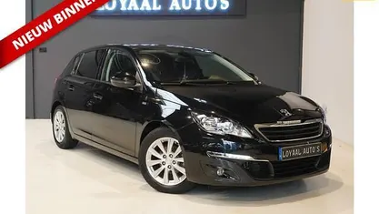 Zwart Gebruikt 2015 Peugeot 308 Style Hatchback | € 6.999 (Eerlijke prijs)