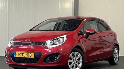 Occasion Kia Rio Plus 86 PK (63 kW) 2014 Rood Hatchback