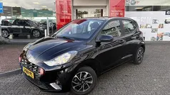 Zwart Gebruikt 2020 Hyundai i10 Comfort Hatchback | € 14.900 (Eerlijke prijs)