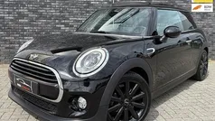 Zwart Gebruikt 2017 Mini Cooper Chili Hatchback | € 11.900 (Super prijs)