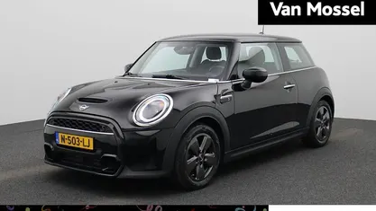 Occasion 2021 Mini Cooper S Essential Hatchback | € 22.400 (Super prijs)