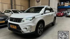 Gebruikt 2022 Suzuki Vitara Style SUV | € 22.950 (Eerlijke prijs)