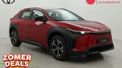 Rood Gebruikt 2025 Toyota bZ4X Active SUV | € 42.999 (Eerlijke prijs)