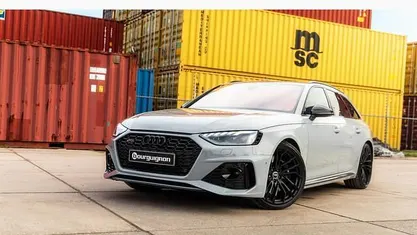 Grijs Occasion 2021 Audi RS4 Comfort Stationwagen | € 72.850 (Eerlijke prijs)