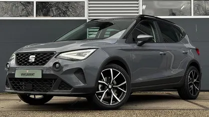 Grijs Gebruikt 2025 Seat Arona Business SUV | € 24.950 (Eerlijke prijs)