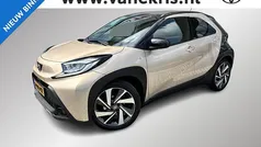 Gebruikt 2022 Toyota Aygo Envy Hatchback | € 21.440 (Eerlijke prijs)