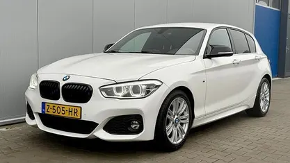Wit Occasion 2017 BMW 125 Executive Hatchback | € 17.995 (Eerlijke prijs)