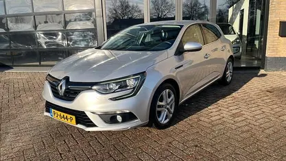 Occasion 2016 Renault Mégane IV Zen Hatchback | € 9.450 (Eerlijke prijs)