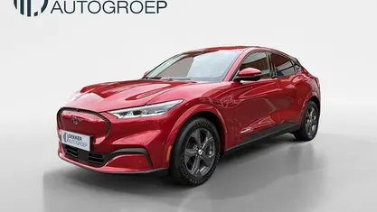 Rood Gebruikt 2021 Ford Mustang Mach-E SUV | € 27.945 (Eerlijke prijs)