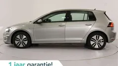 Grijs, metallic lak Gebruikt 2016 VW e-Golf Hatchback | € 10.750 (Eerlijke prijs)