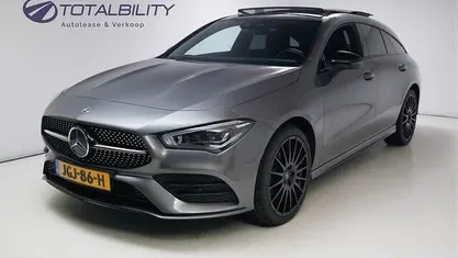 Grijs Gebruikt 2023 Mercedes CLA250 Shooting Brake AMG line Stationwagen | € 35.400 (Eerlijke prijs)