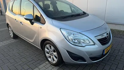 Occasion Opel Meriva Cosmo 101 PK (74 kW) 2010 Grijs MPV