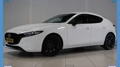 Wit Gebruikt 2023 Mazda 3 Homura-Line Hatchback | € 26.745 (Eerlijke prijs)