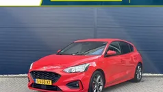 Rood Gebruikt 2020 Ford Focus Business Edition Hatchback | € 17.695 (Eerlijke prijs)