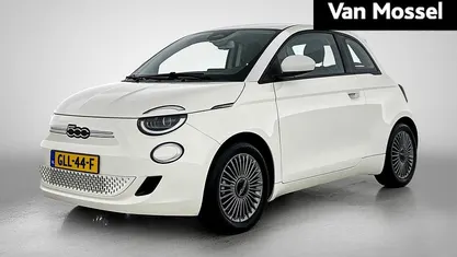 Wit Gebruikt 2024 Fiat 500e Icon Hatchback | € 16.900 (Super prijs)
