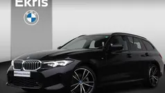 Zwart Gebruikt 2024 BMW 320 M Sport Stationwagen | € 42.900 (Eerlijke prijs)