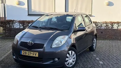 Grijs (metallic) Occasion 2008 Toyota Yaris Sol Hatchback | € 3.950 (Eerlijke prijs)
