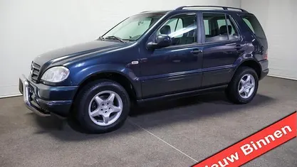 Zwart Occasion 2001 Mercedes 320 SUV | € 4.999 (Super prijs)