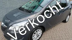 Grijs, metallic lak Gebruikt 2017 Opel Meriva Active MPV | € 13.913 (Eerlijke prijs)