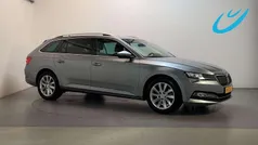 Grijs Gebruikt 2020 Skoda Superb Business Line Stationwagen | € 19.900 (Eerlijke prijs)