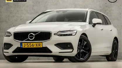 Wit Occasion 2020 Volvo V60 Stationwagen | € 24.445 (Super prijs)