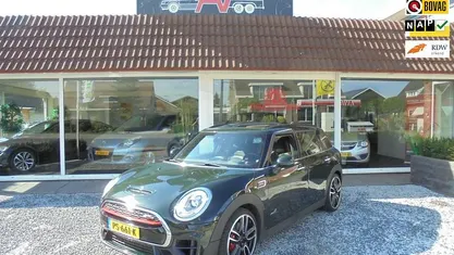 Groen Gebruikt 2017 Mini John Cooper Works Clubman Chili Stationwagen | € 21.800 (Eerlijke prijs)