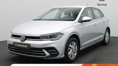 Grijs Gebruikt 2022 VW Polo Style Hatchback | € 17.650 (Goede deal)