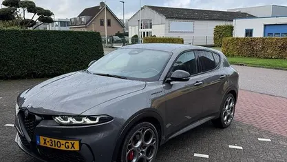 Grijs Gebruikt 2022 Alfa Romeo Tonale Edizione Speciale SUV | € 27.945 (Eerlijke prijs)