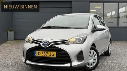 Grijs Gebruikt 2016 Toyota Yaris Hatchback | € 10.949 (Goede deal)