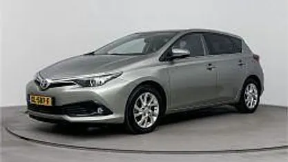 Grijs Gebruikt 2016 Toyota Auris Trend Hatchback | € 12.200 (Eerlijke prijs)