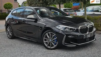 Occasion BMW M135 Executive 309 PK (227 kW) 2022 Zwart Hatchback