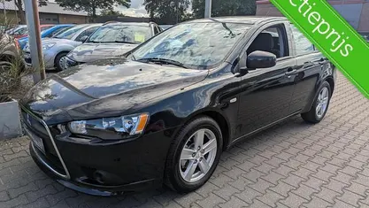 Zwart Gebruikt 2015 Mitsubishi Lancer Sportback Edition Hatchback | € 8.250 (Eerlijke prijs)