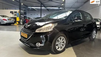 Occasion Peugeot 208 Envy 82 PK (60 kW) 2013 Hatchback