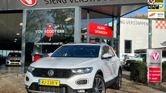 Wit Gebruikt 2018 VW T-Roc Sport SUV | € 24.895 (Eerlijke prijs)