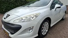 Wit, metallic lak Gebruikt 2010 Peugeot 308 CC Sport Cabriolet | € 1.395 (Super prijs)