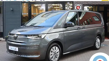 Grijs Gebruikt 2023 VW Multivan Life Van | € 52.745 (Eerlijke prijs)