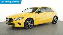 Geel Gebruikt 2022 Mercedes A250 Night Hatchback | € 29.750 (Eerlijke prijs)