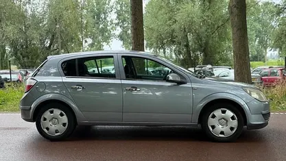 Gebruikt 2005 Opel Astra Enjoy Hatchback | € 1.299 (Eerlijke prijs)