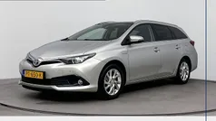 Gebruikt 2017 Toyota Auris Hybrid Stationwagen | € 17.900 (Eerlijke prijs)